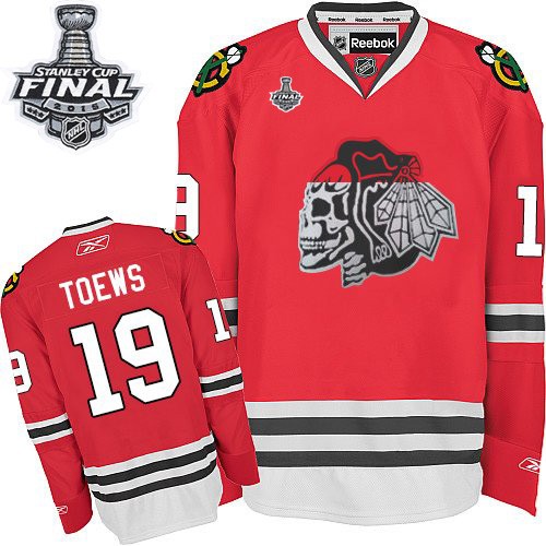 Jonathan Toews Chicago Blackhawks Reebok Authentic Red Skull 2015 Stanley Cup Jersey (White)